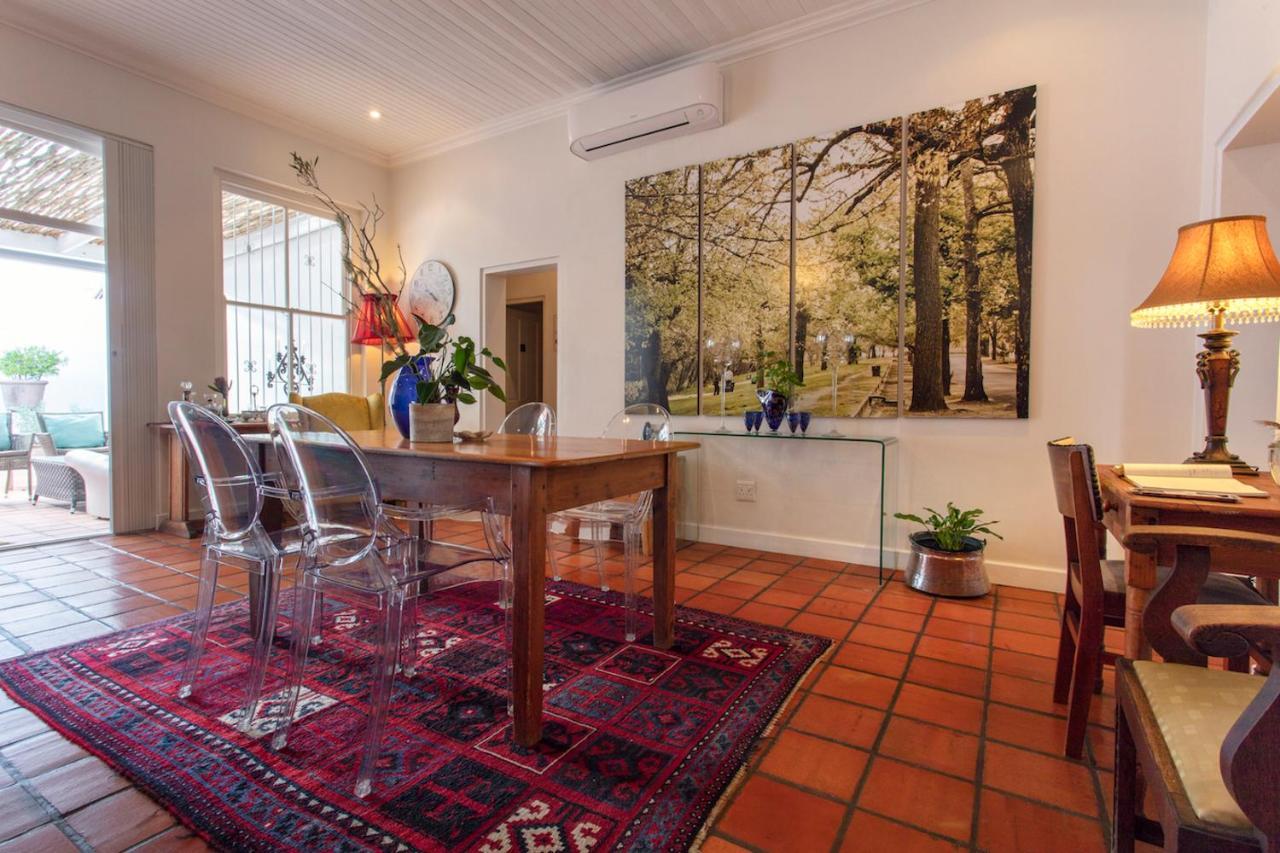22 Die Laan Guest House Stellenbosch Buitenkant foto